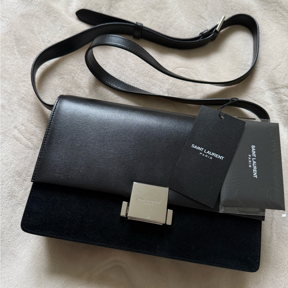 YSL Saint Laurent Black Crossbody Bag Leather classic